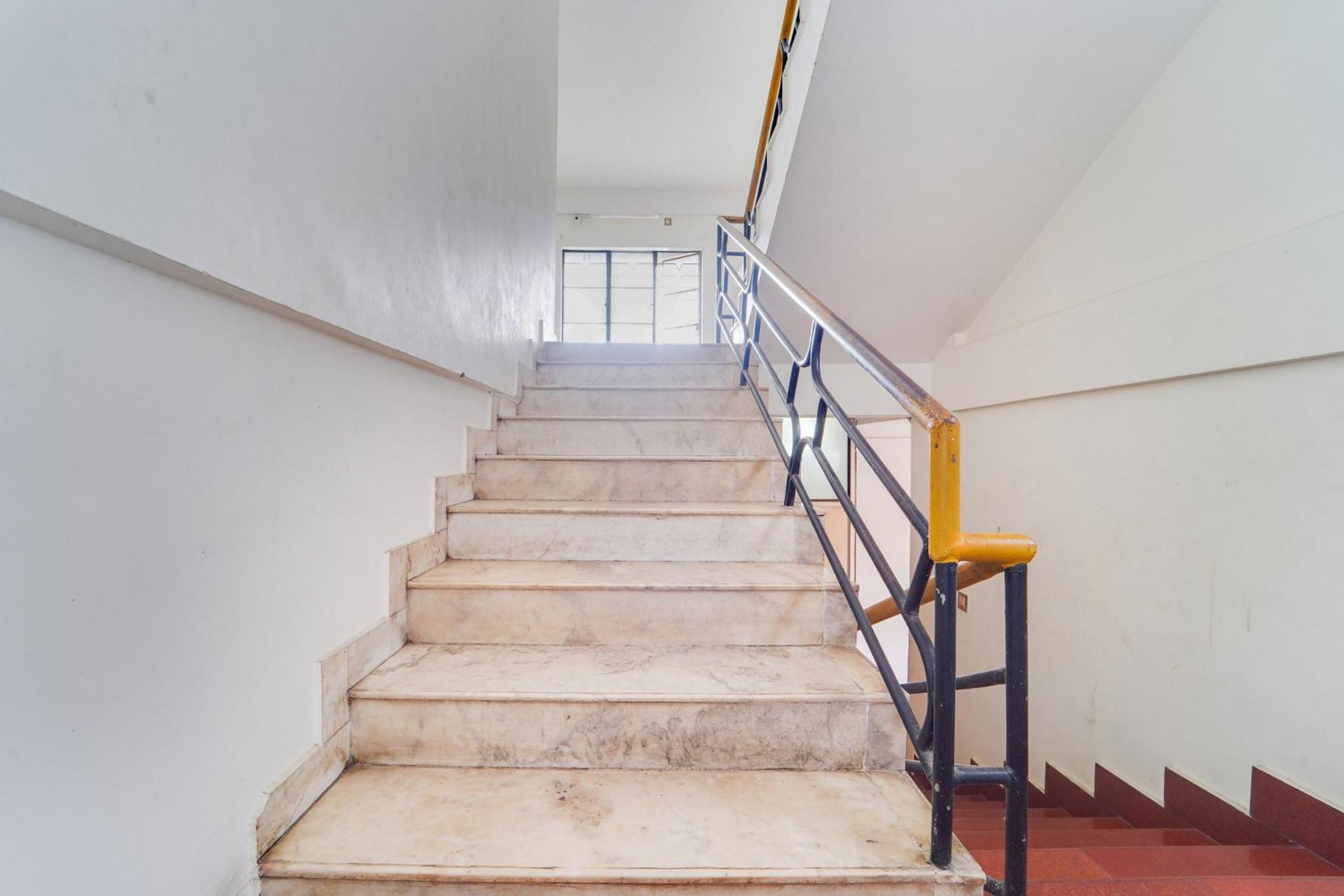 Hotel O Sai Tourist Home Thiruvananthapuram Eksteriør billede